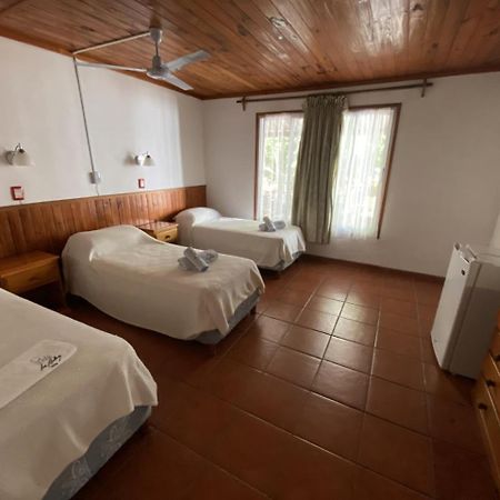 Hotel La Ballena ปุนตาบาเญนา ภายนอก รูปภาพ