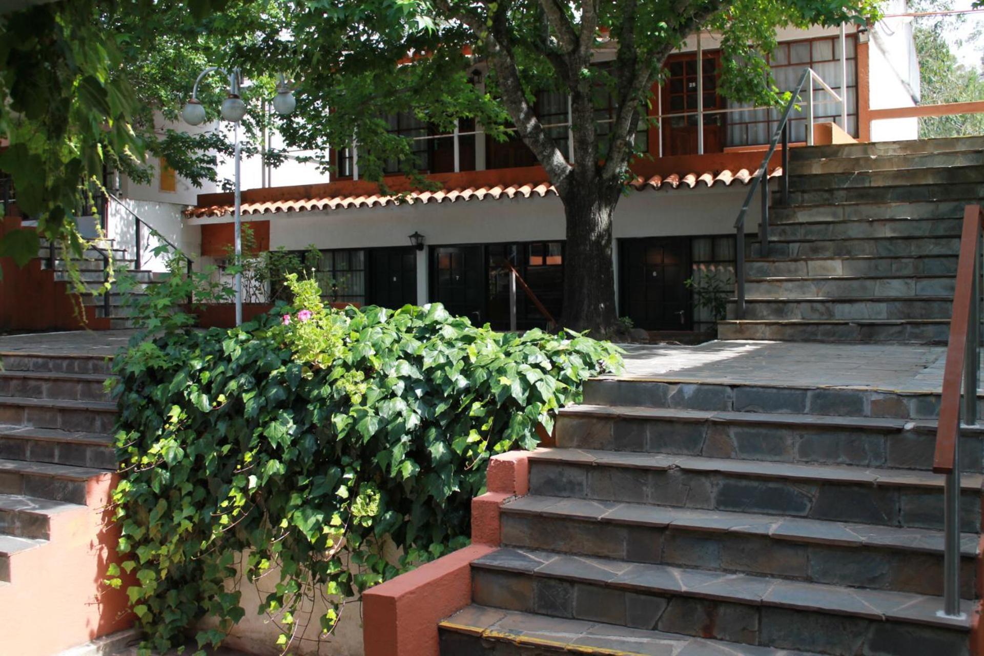 Hotel La Ballena ปุนตาบาเญนา ภายนอก รูปภาพ