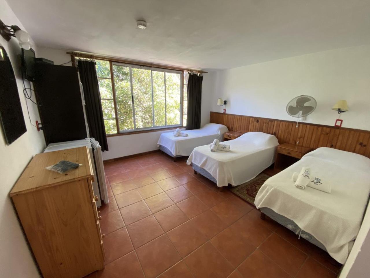 Hotel La Ballena ปุนตาบาเญนา ภายนอก รูปภาพ