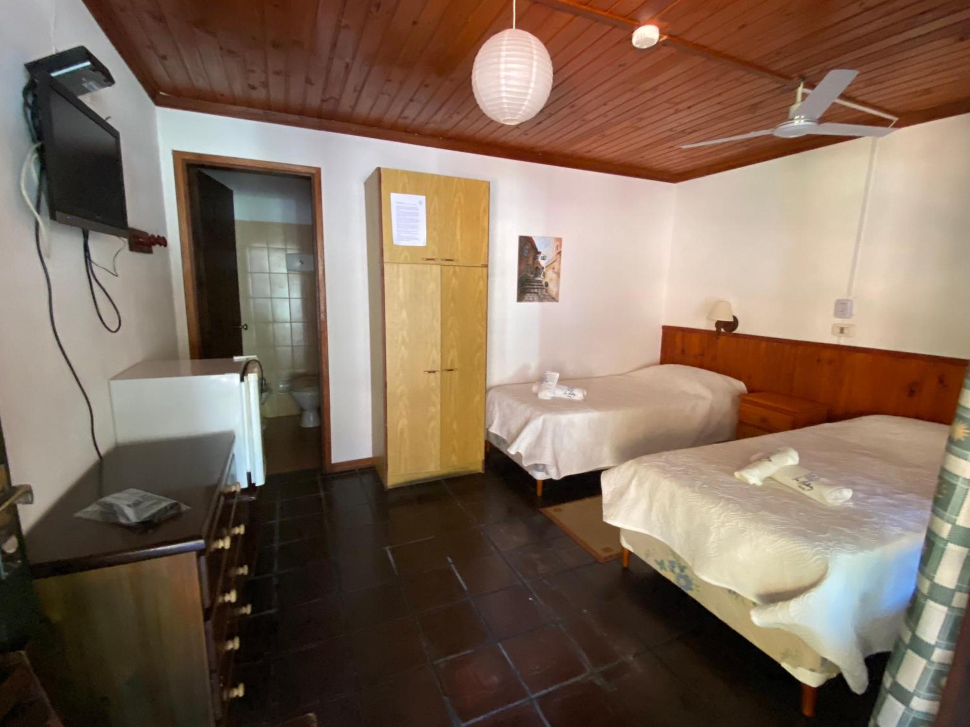 Hotel La Ballena ปุนตาบาเญนา ภายนอก รูปภาพ