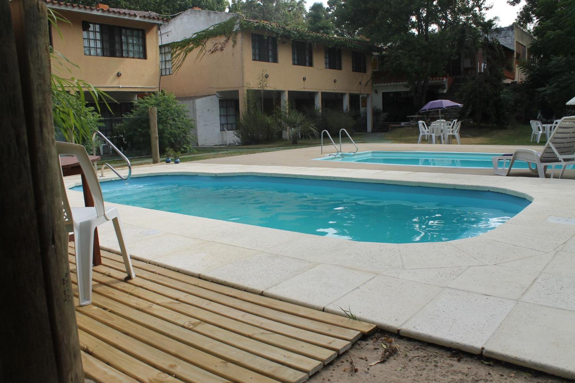 Hotel La Ballena ปุนตาบาเญนา ภายนอก รูปภาพ